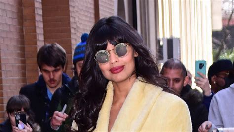 Jameela Jamil Wore a Version of Amal Clooney’s。